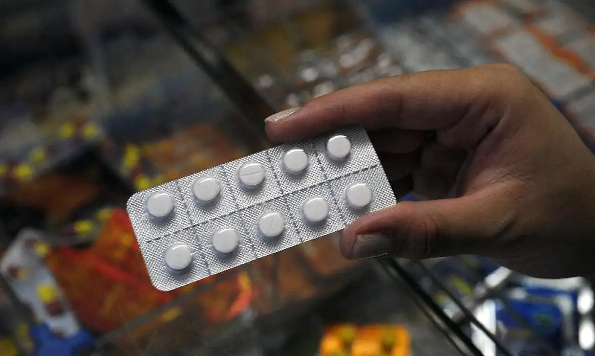 FARMACÊUTICO PODERÁ TER PISO SALARIAL DE R$ 6,5 MIL