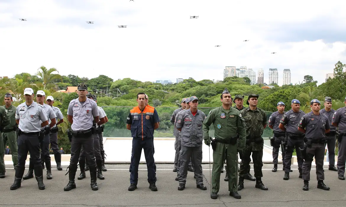 LIMITE DE IDADE DEVERÁ SER UNIFICADO PARA INGRESSO NA POLÍCIA MILITAR E CORPO DE BOMBEIROS