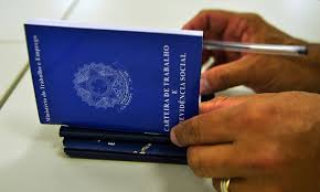 JORNADA SEMANAL DE TRABALHO NO BRASIL DEVE TER HORAS REDUZIDAS
