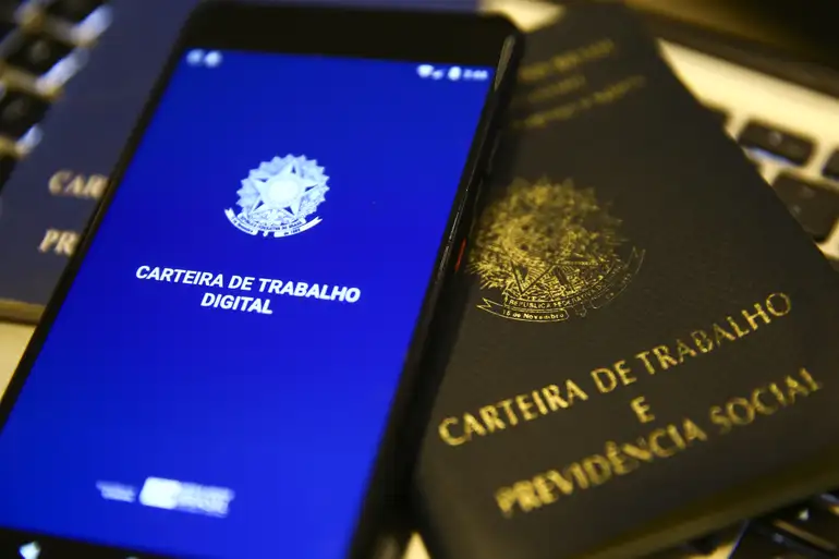 FGTS E 13º SALÁRIO PARA ESTAGIÁRIOS PODERÁ VIRAR REALIDADE NO BRASIL