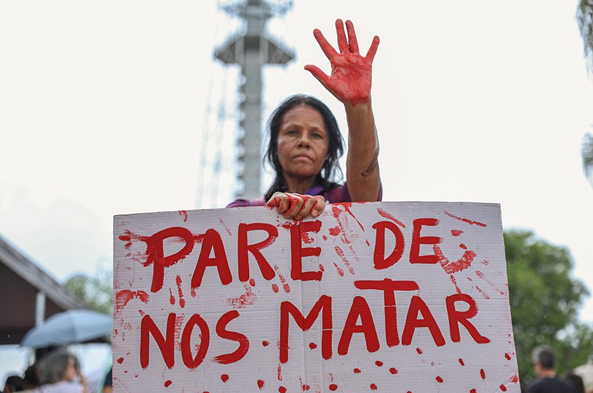 ÓRFÃOS POR FEMINICÍDIO PODERÃO TER PENSÃO ESTENDIDA ATÉ 21 ANOS